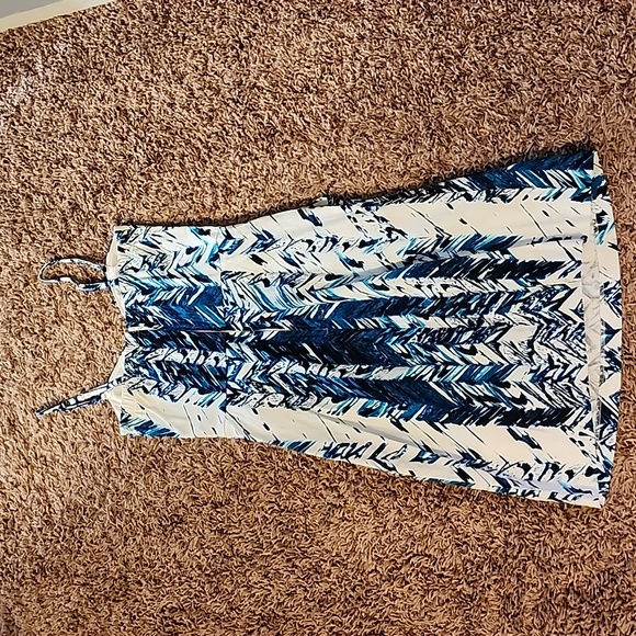 *Rickis Dress* - Picture 3 of 4